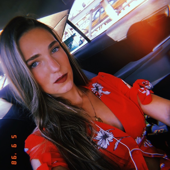 Meet your Posher, Sasha - Picture 3 of 3